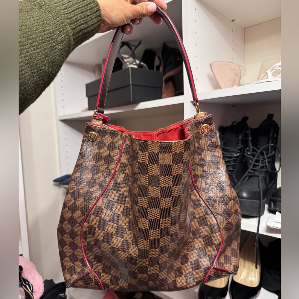 Louis Vuitton Caissa Hobo